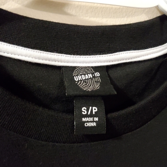 Unlimited 3D texture camo tee - Men's Size S  (NWT) - Picture 4 of 7